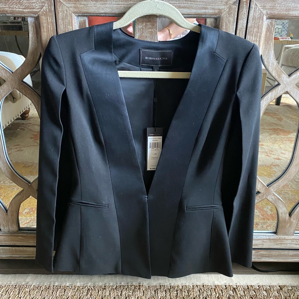 BCBG Frances Tuxedo Cape